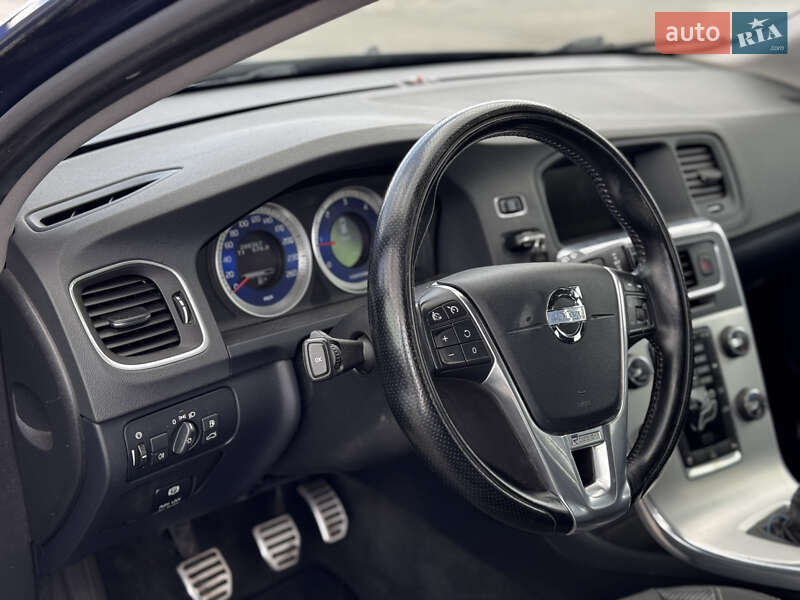 Универсал Volvo V60 2012 в Киеве фото 9 Универсал Volvo V60 2012 в Киеве