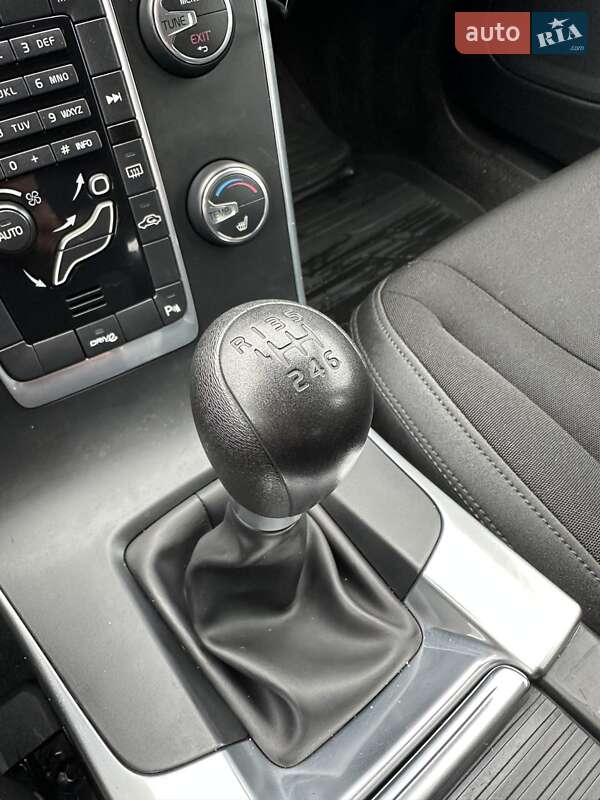 Универсал Volvo V60 2011 в Белогородке