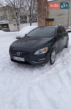 Универсал Volvo V60 2014 в Новояворовске