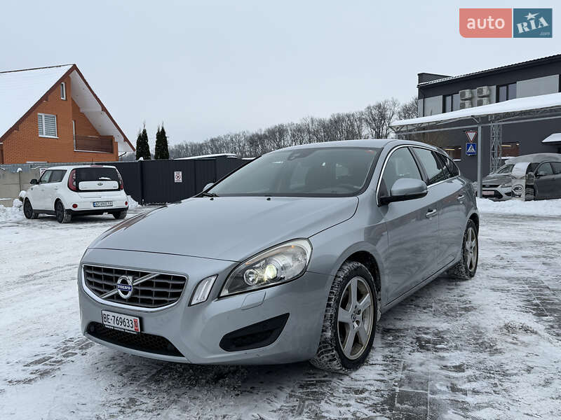 Универсал Volvo V60 2013 в Луцке фото Универсал Volvo V60 2013 в Луцке