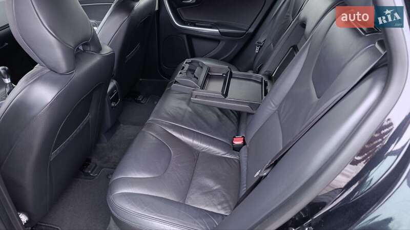 Универсал Volvo V60 2011 в Стрые