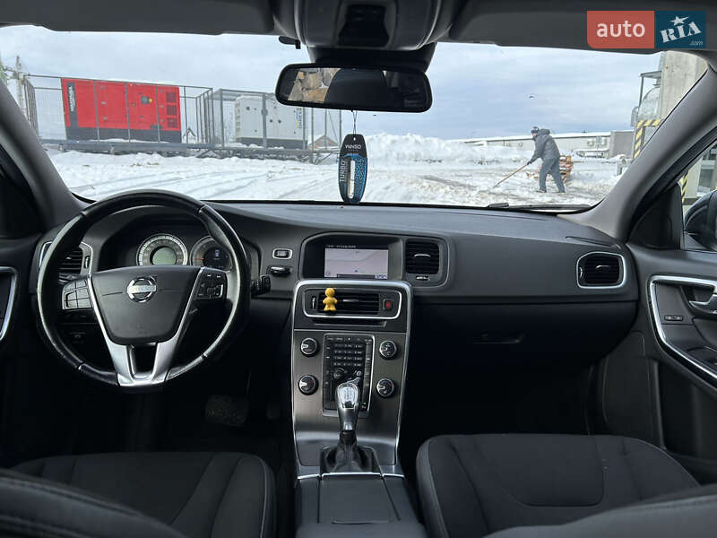 Универсал Volvo V60 2013 в Калуше