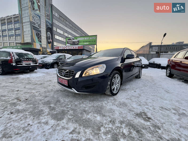 Универсал Volvo V60 2012 в Киеве