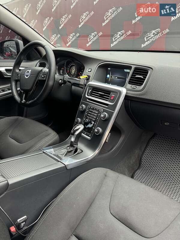 Универсал Volvo V60 2016 в Сумах фото 14 Универсал Volvo V60 2016 в Сумах