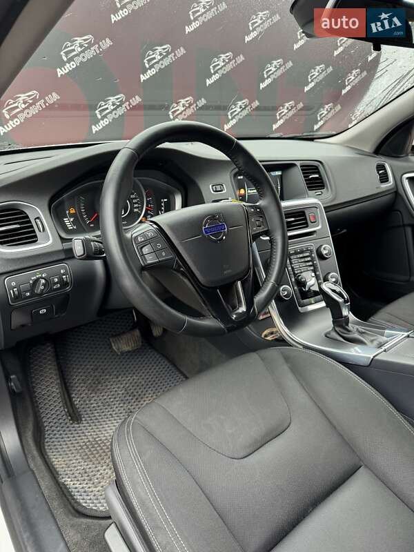 Универсал Volvo V60 2016 в Сумах фото 25 Универсал Volvo V60 2016 в Сумах