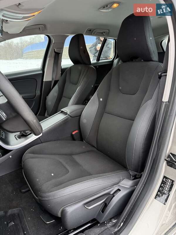 Универсал Volvo V60 2011 в Сумах фото 34 Универсал Volvo V60 2011 в Сумах