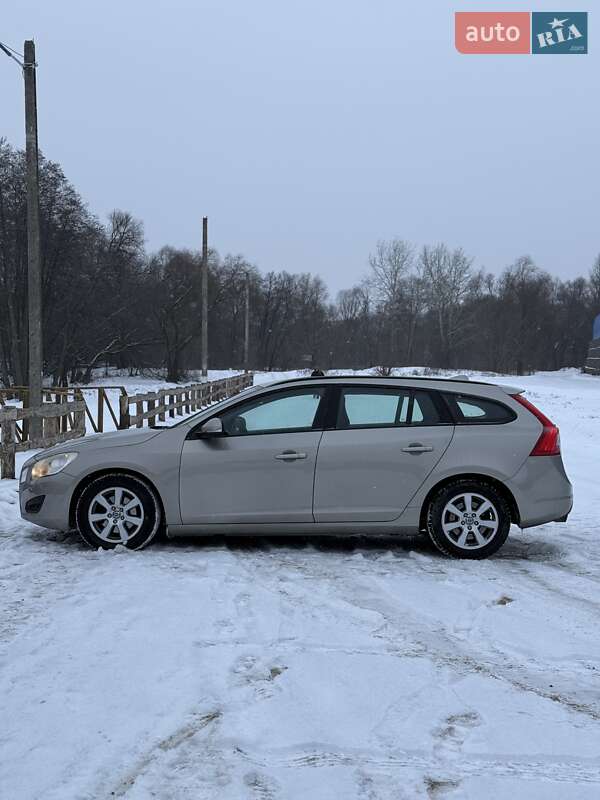 Универсал Volvo V60 2011 в Сумах фото 7 Универсал Volvo V60 2011 в Сумах