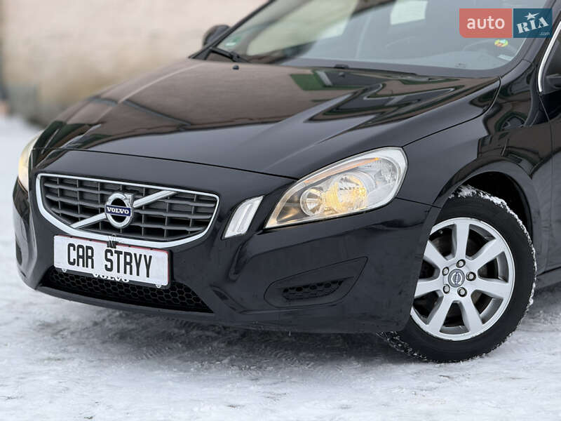 Универсал Volvo V60 2011 в Стрые фото 7 Универсал Volvo V60 2011 в Стрые