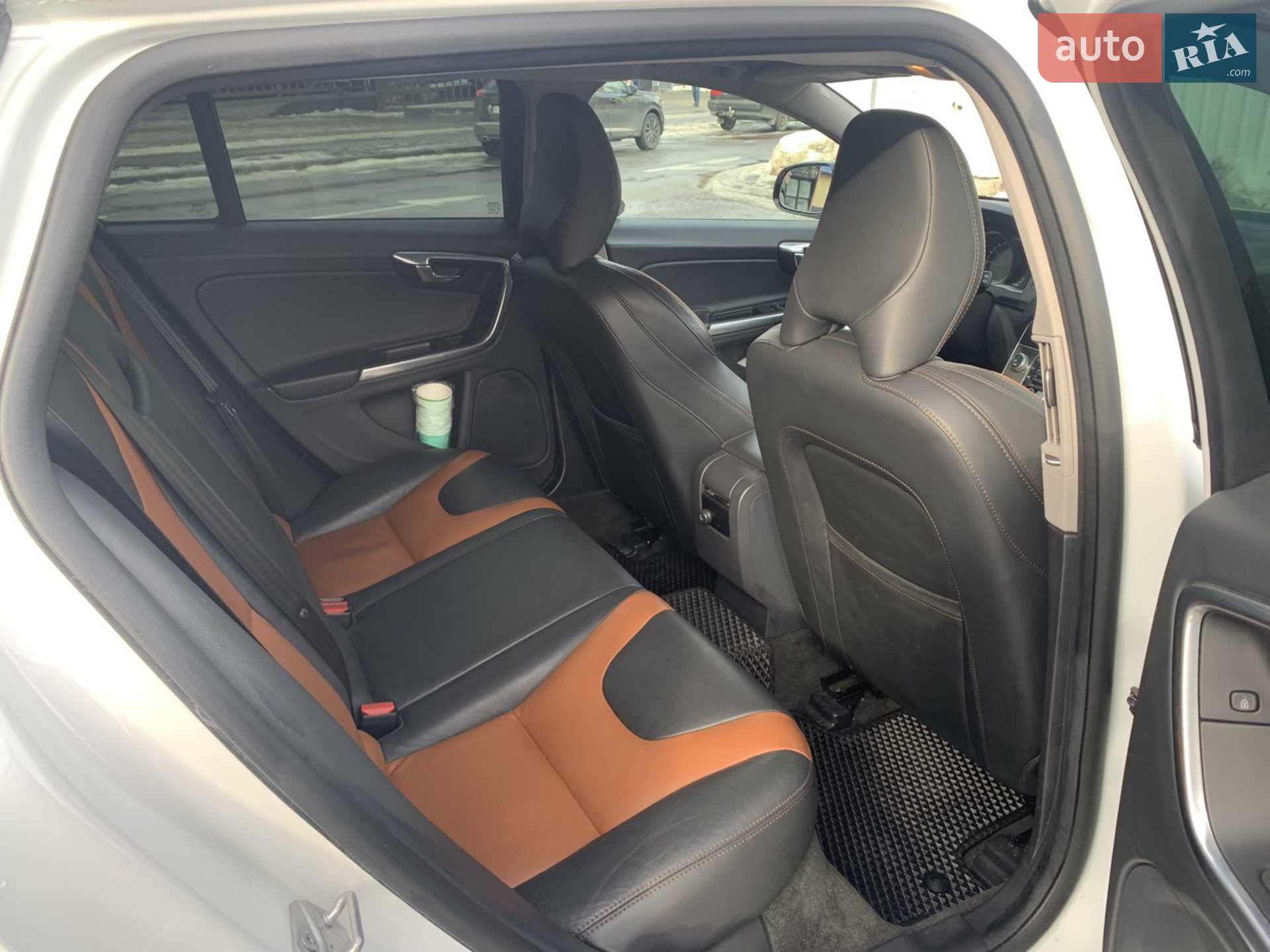 2015 Volvo V60 - мініатюра 12