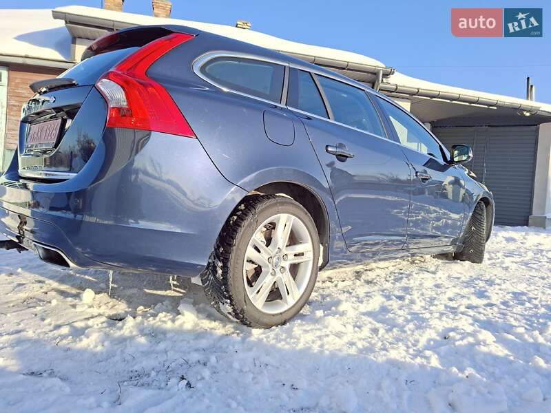 Универсал Volvo V60 2014 в Ровно фото 13 Универсал Volvo V60 2014 в Ровно
