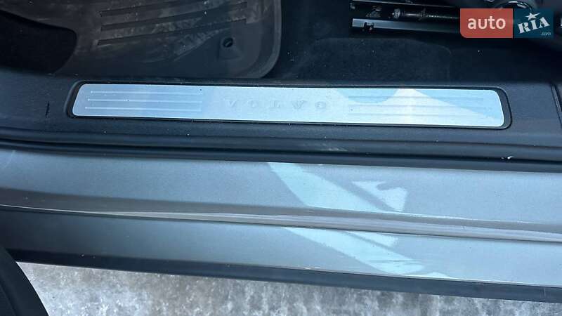 Универсал Volvo V60 2021 в Дубно