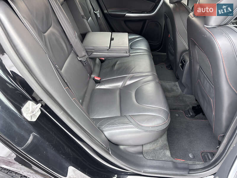 Универсал Volvo V60 2015 в Стрые