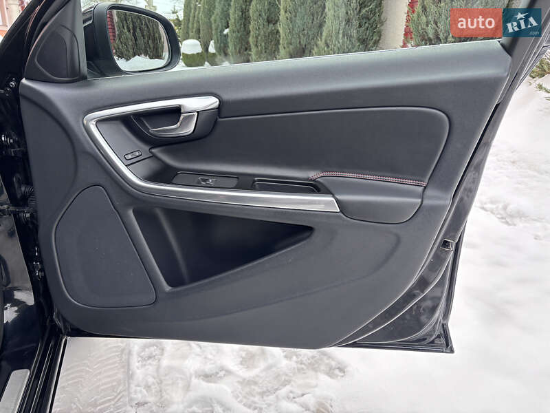 Универсал Volvo V60 2015 в Стрые