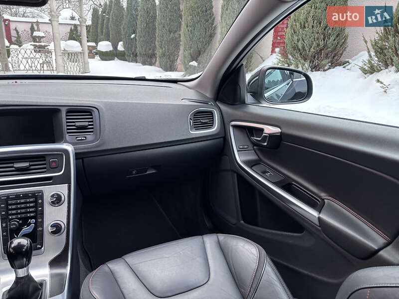 Универсал Volvo V60 2015 в Стрые