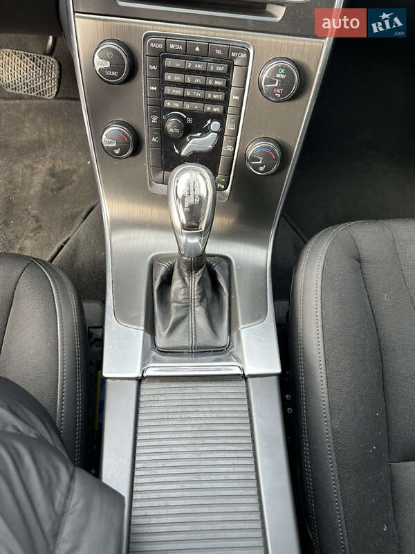 Универсал Volvo V60 2013 в Калуше