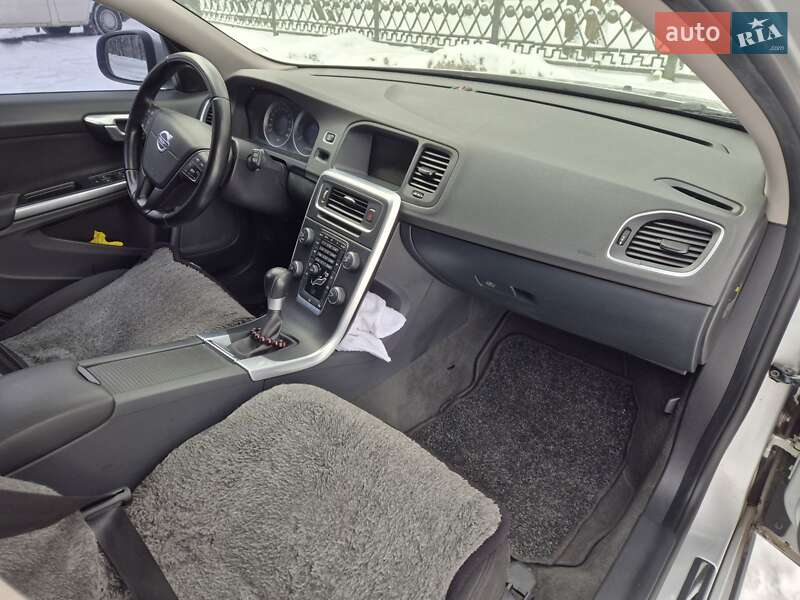 Универсал Volvo V60 2012 в Виннице фото 5 Универсал Volvo V60 2012 в Виннице