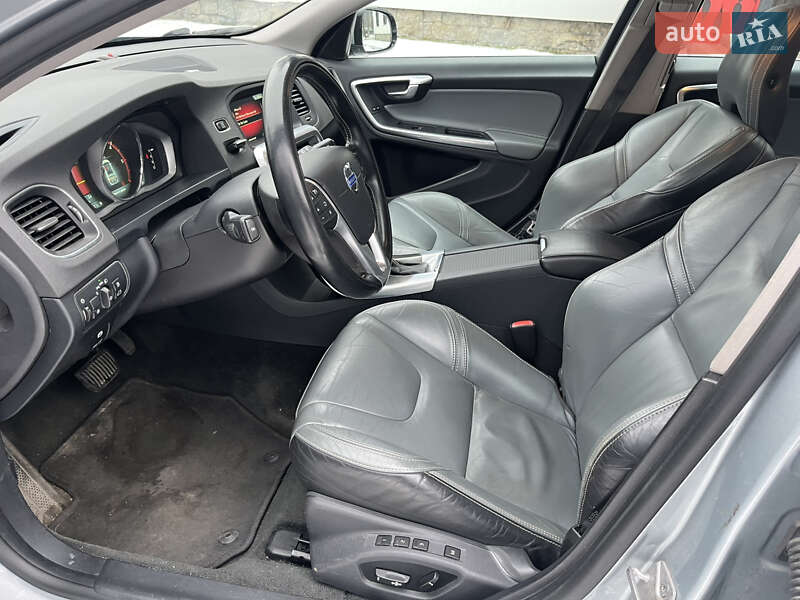Универсал Volvo V60 2014 в Ивано-Франковске фото 12 Универсал Volvo V60 2014 в Ивано-Франковске