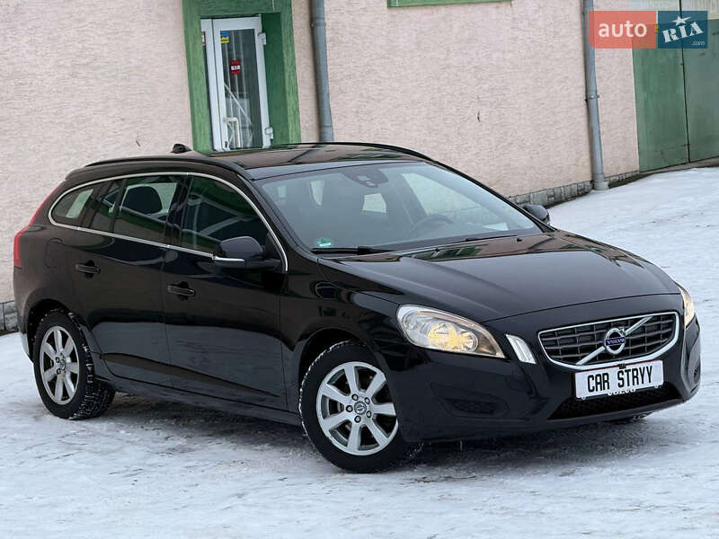 Універсал Volvo V60 2011 в Стрию