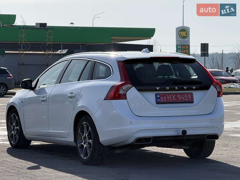 Универсал Volvo V60 2015 в Бродах фото 12 Универсал Volvo V60 2015 в Бродах