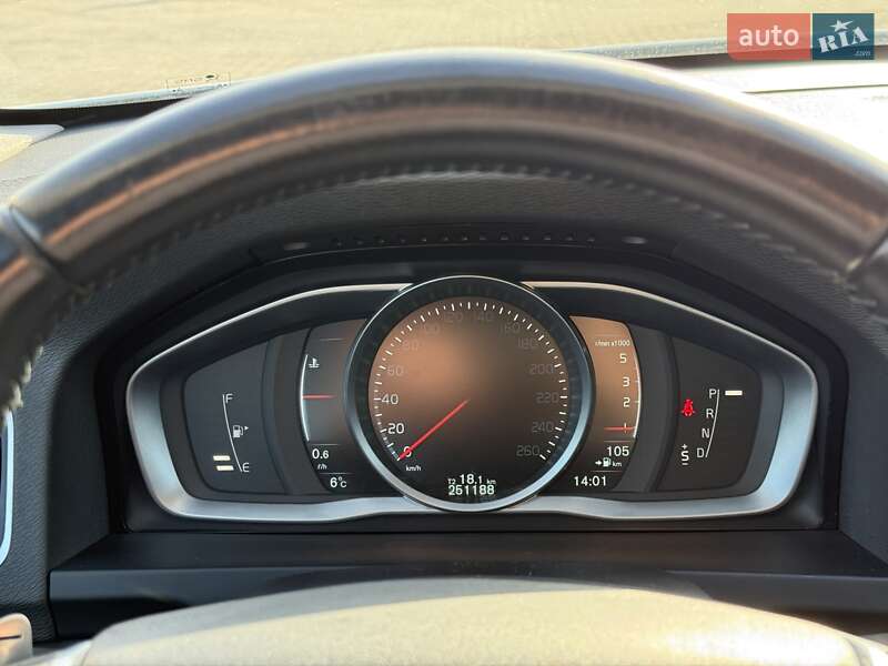Универсал Volvo V60 2015 в Бродах фото 55 Универсал Volvo V60 2015 в Бродах