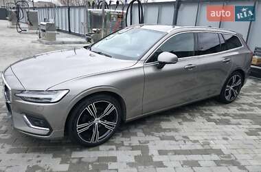 Універсал Volvo V60 2019 в Хусті