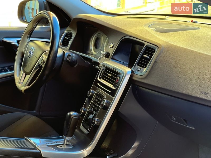 Универсал Volvo V60 2010 в Стрые