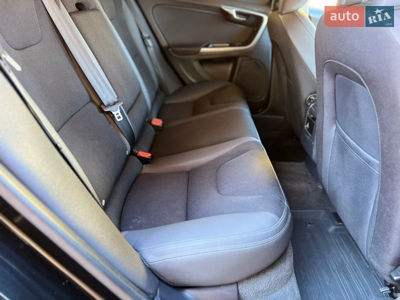 Универсал Volvo V60 2010 в Стрые