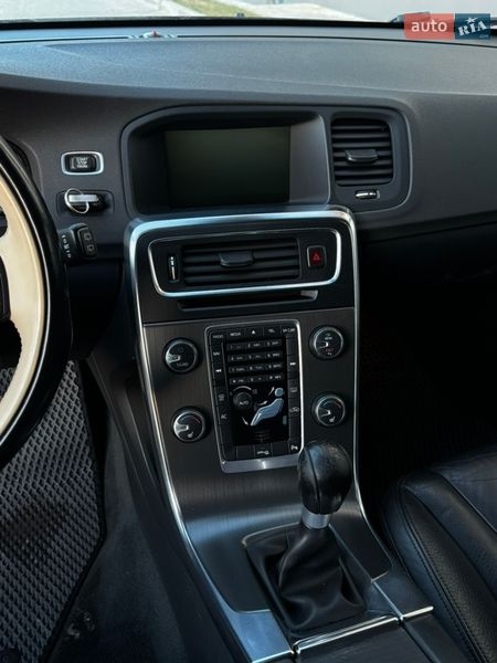 Универсал Volvo V60 2011 в Львове