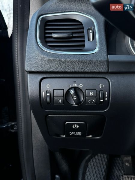 Универсал Volvo V60 2011 в Львове