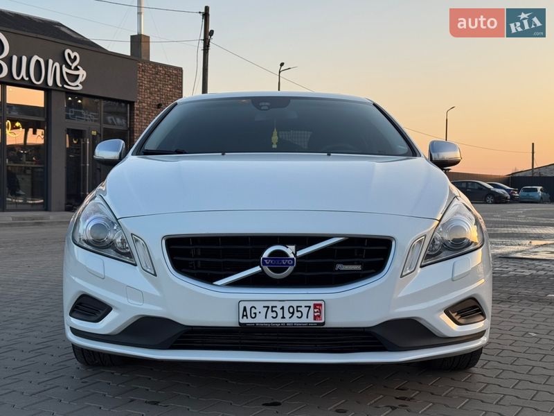 Универсал Volvo V60 2011 в Луцке