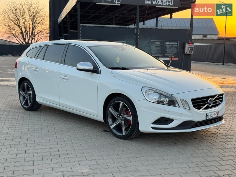 Универсал Volvo V60 2011 в Луцке
