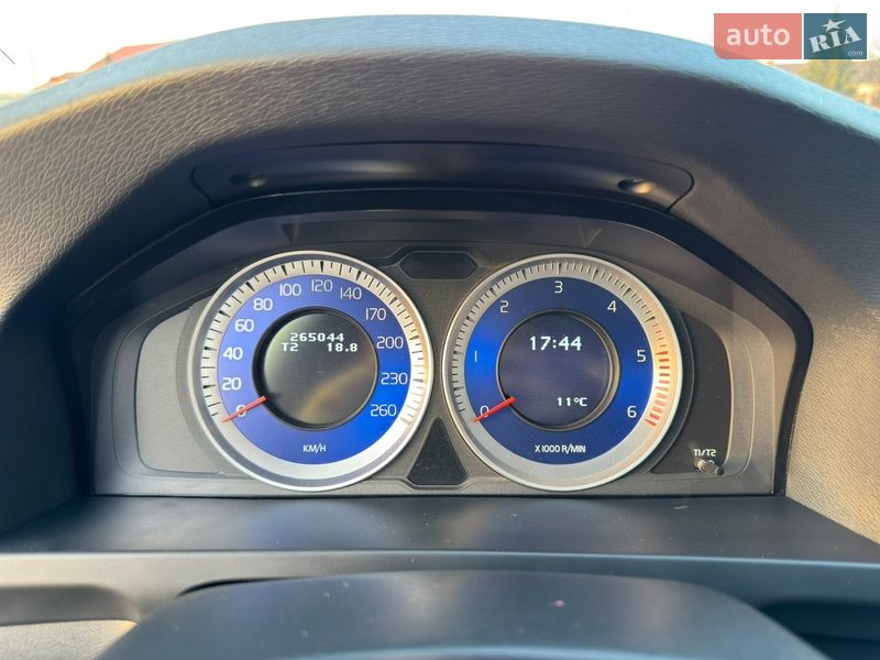 Универсал Volvo V60 2011 в Луцке