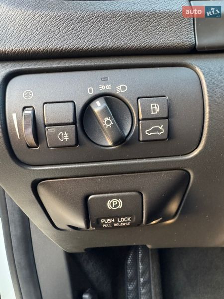 Универсал Volvo V60 2011 в Луцке