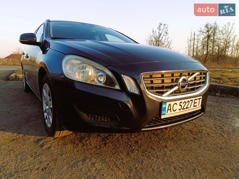 Универсал Volvo V60 2012 в Владимире