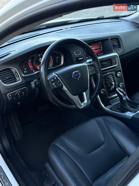 Універсал Volvo V60 2014 в Дубні