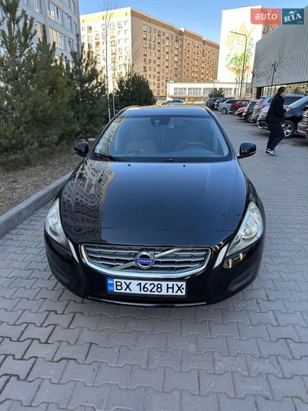 Универсал Volvo V60 2011 в Хмельницком