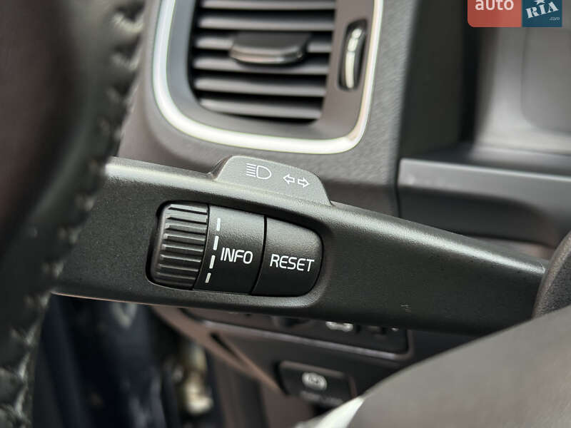 Універсал Volvo V60 2012 в Стрию