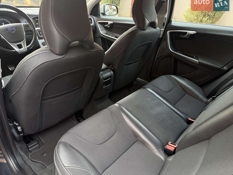 Універсал Volvo V60 2012 в Стрию
