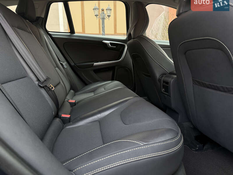 Універсал Volvo V60 2012 в Стрию