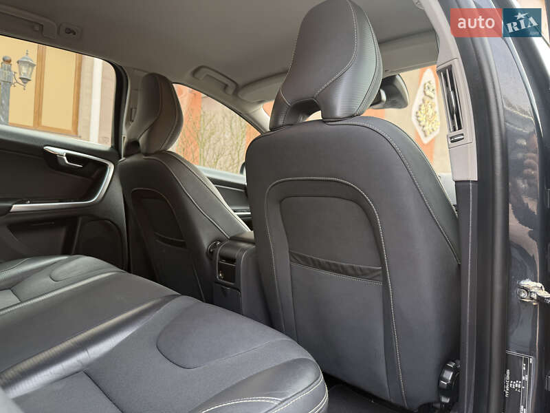 Універсал Volvo V60 2012 в Стрию