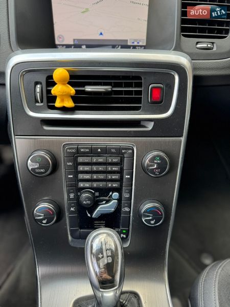 Универсал Volvo V60 2013 в Калуше