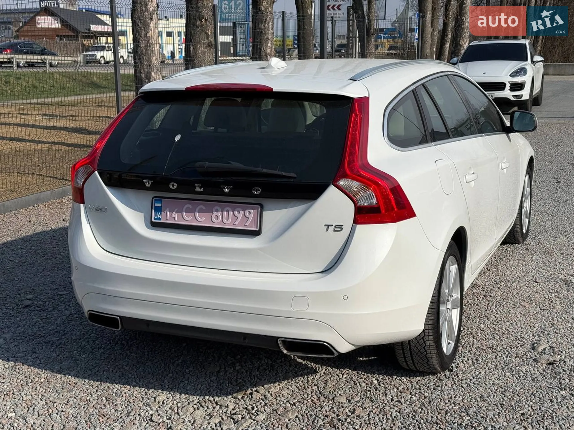 2017 Volvo V60 - мініатюра 14