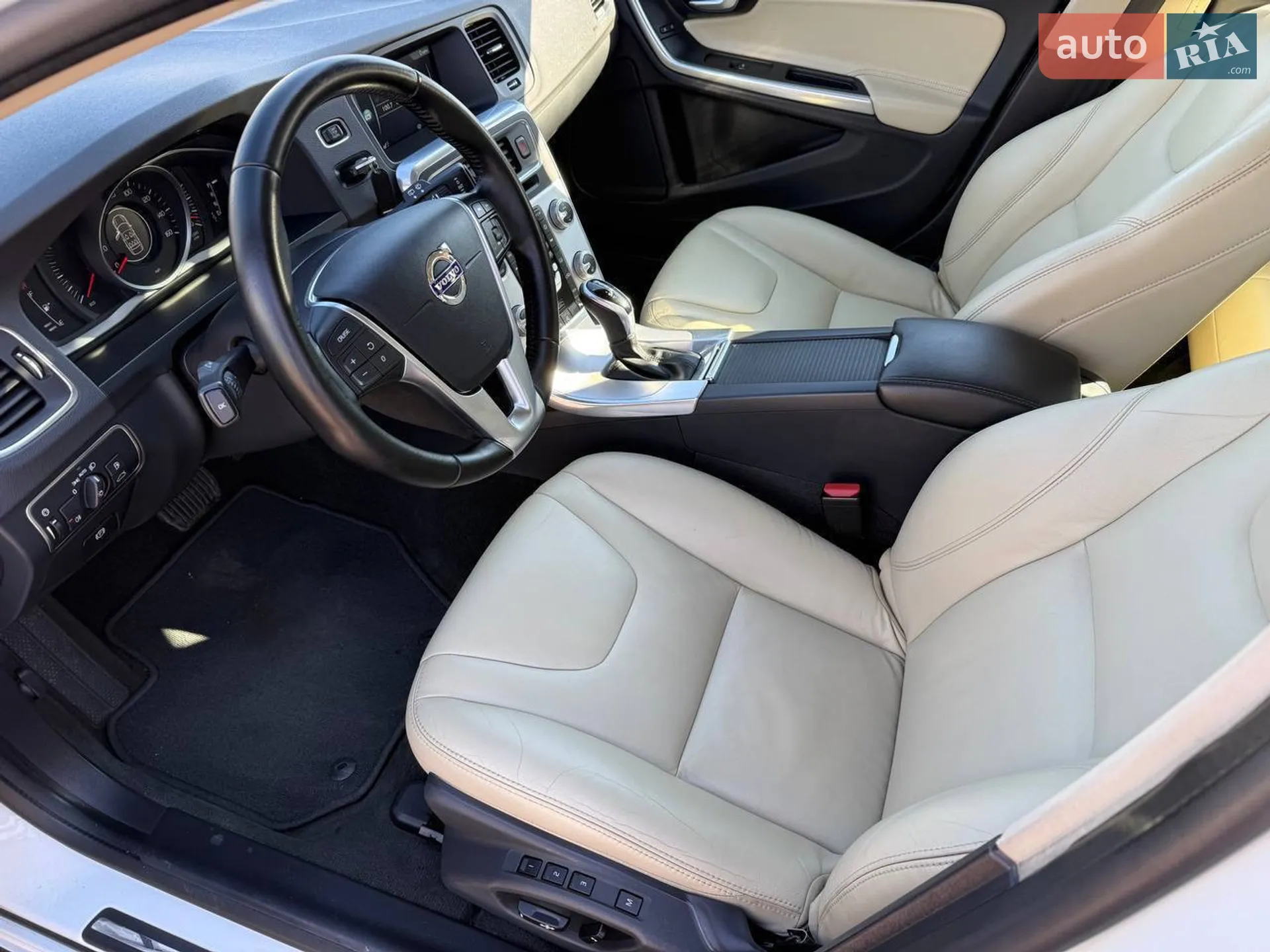 2017 Volvo V60 - мініатюра 21