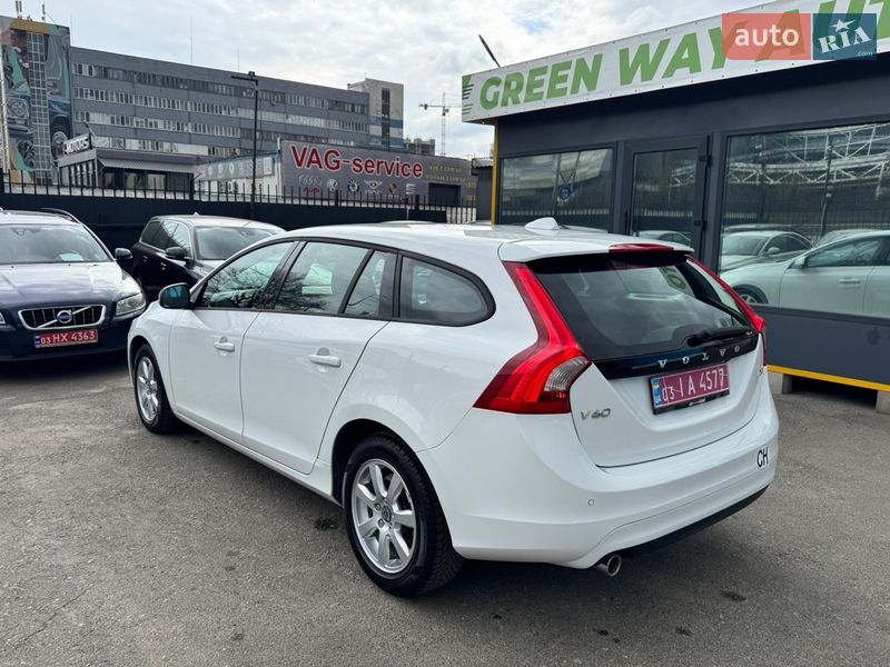 Универсал Volvo V60 2013 в Киеве фото 11 Универсал Volvo V60 2013 в Киеве