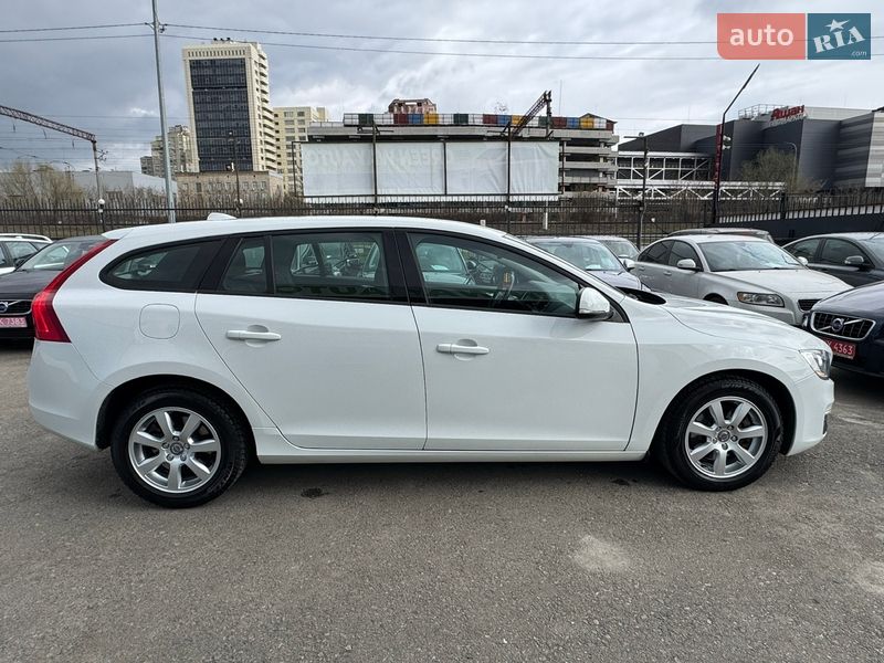 Универсал Volvo V60 2013 в Киеве фото 14 Универсал Volvo V60 2013 в Киеве