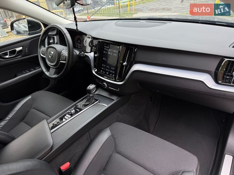 Универсал Volvo V60 2020 в Тернополе фото 72 Универсал Volvo V60 2020 в Тернополе