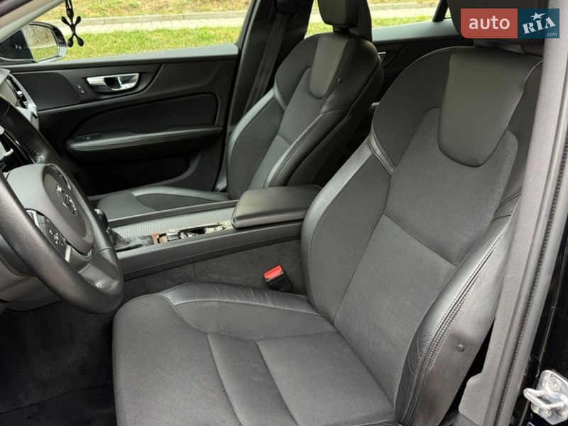 Універсал Volvo V60 2019 в Тернополі