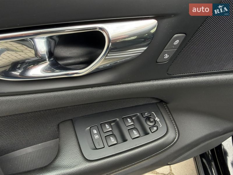 Універсал Volvo V60 2019 в Тернополі