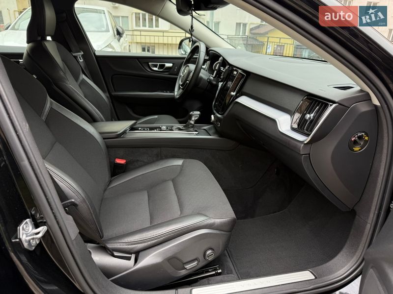 Універсал Volvo V60 2019 в Тернополі