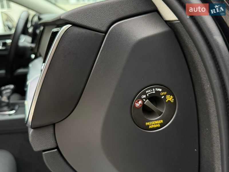 Універсал Volvo V60 2019 в Тернополі